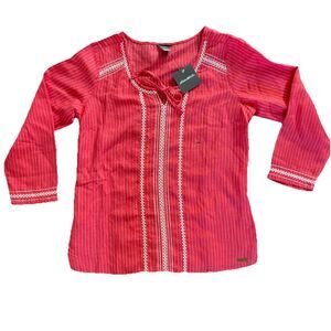 $70 NWT Women’s Eddie Bauer WR Vista Point Dobby Tunic Blouse Berry Size XS